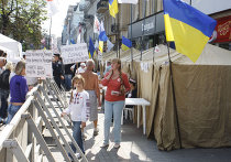 Палаточный городок сторонников Юлии Тимошенко в Киеве Палаточный городок сторонников Юлии Тимошенко в Киеве