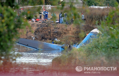 Крушение самолета Як-42 под Ярославлем Крушение самолета Як-42 под Ярославлем