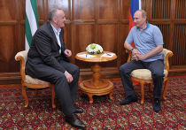 Владимир Путин в Абхазии