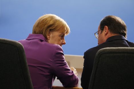Канцлер ФРГ Ангела Меркель и президент Фарнции Франсуа Олланд на саммите НАТО в Уэльсе