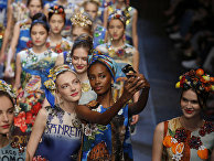 Показ коллекции Dolce&Gabbana на Миланской неделе моды Показ коллекции Dolce&Gabbana на Миланской неделе моды
