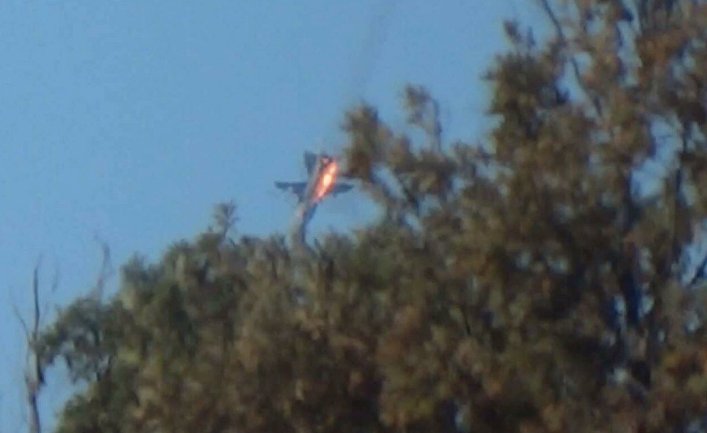 Российский самолет Су-24, сбитый турецким истребителем на турецко-сирийской границе