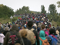 Беженцы в Ботово, Хорватия, рядом с границей с Венгрией