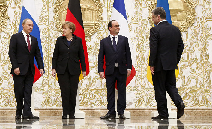 Александр Лукашенко, Владимир Путин, Ангела Меркель, Франсуа Олланд и Петр Порошенко во время переговоров в Минске