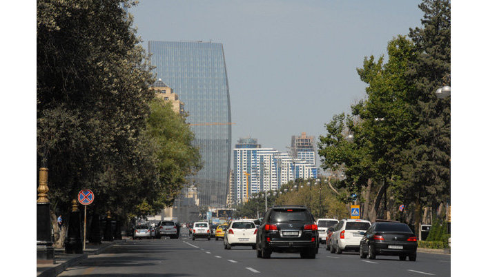 Проспект Нефтяников в Баку