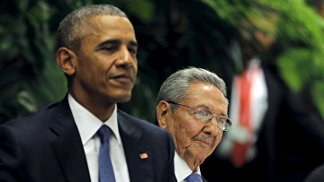Президент США Барак Обама и президент Кубы Рауль Кастро