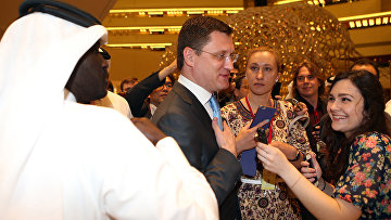 Министр энергетики РФ Александр Новак на встрече представителей нефтедобывающих стран в Дохе