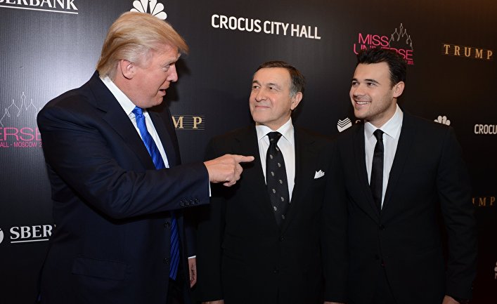 Американский миллиардер Дональд Трамп, президент Crocus Group Арас Агаларов и вице-президент Crocus Group Эмин Агаларов