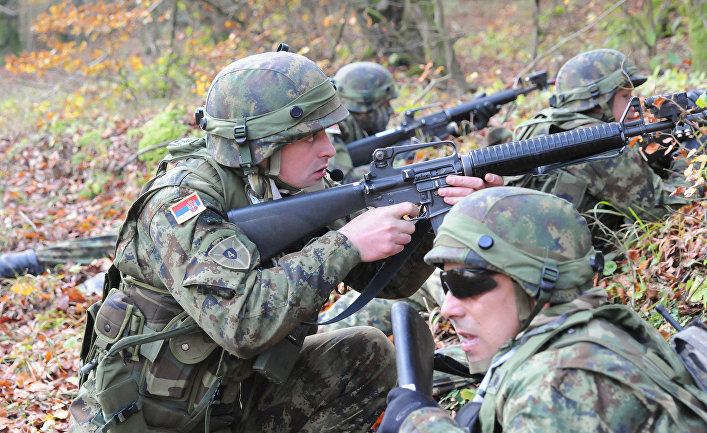 Солдаты Сербской армии на военных учениях Combined Resolve III
