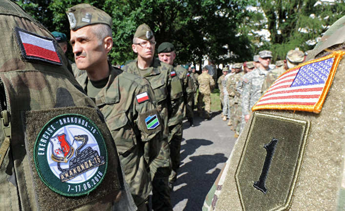 Солдаты польской армии и армии США на церемонии открытия военных учений «Анаконда-16»