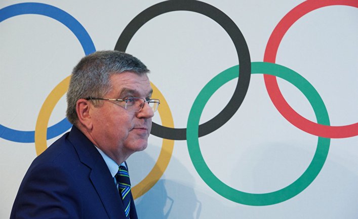 Президент Международного олимпийского комитета Томас Бах после заседания  МОК в Лозанне, где было принято решение не отстранять всю сборную России от участия в Летних олимпийских играх 2016 в Рио-де-Жанейро. 21 июня 2016 года