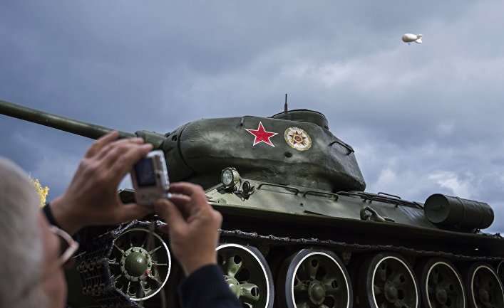 Танк Т-34 периода Великой Отечественной войны на 10-й международной выставке Russia Arms Expo