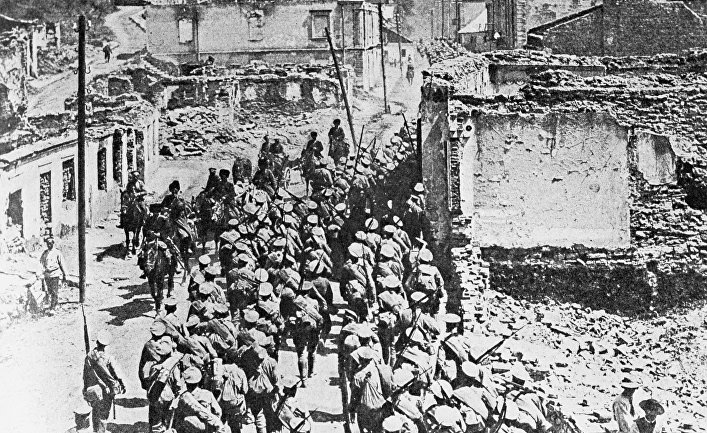 Русские войска в Бучаче, июнь 1916 года