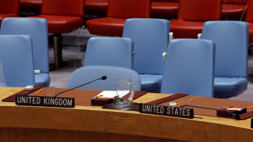 Места представителей США и Великобритании в зале заседаний во время выступления постпреда Сирии при ООН Башар Джаафари . 25 сентября 2016