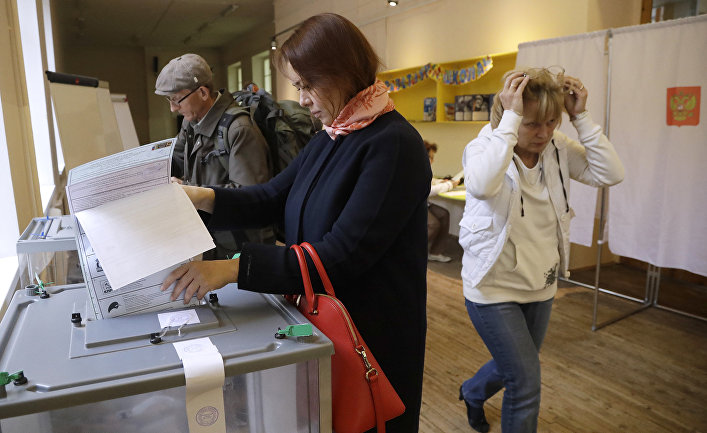 Жители Санкт-Петербурга на выборах в единый день голосования