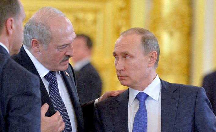 Владимир Путин и Александр Лукашенко принимают участие в саммитах ОДКБ и ВЕЭС в Москве