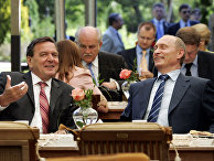 Федеральный канцлер ФРГ Герхард Шредер и президент России Владимир Путин