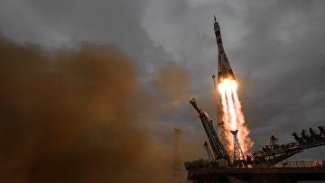 Пуск ракеты-носителя «Союз-ФГ» с транспортным пилотируемым кораблем «Союз МС-02» с космодрома «Байконур»