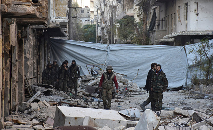 Сирийские правительственные войска в районе Аль-Сакхоур в Алеппо