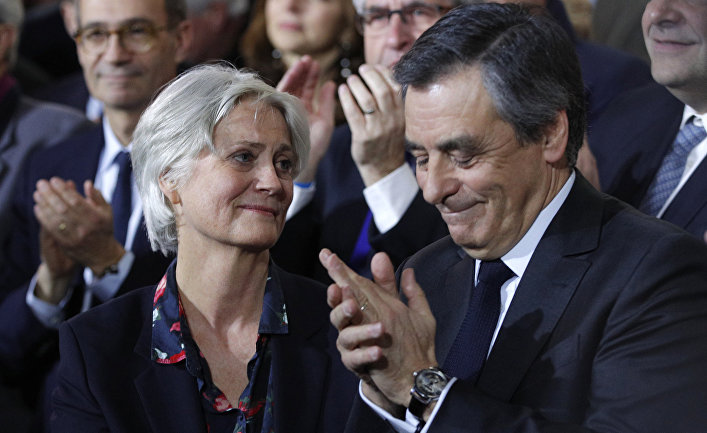 Кандидат в президенты Франсуа Фийон и его жена Пенелопа