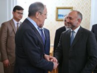 Министр иностранных дел РФ Сергей Лавров и советник президента Афганистана по национальной безопасности Ханиф Атмар. 17 марта 2017