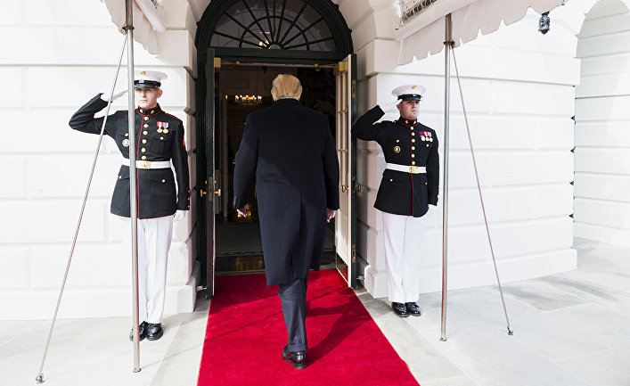 Президент США Дональд Трамп в Белом доме
