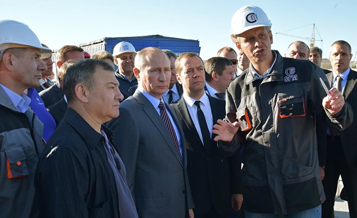 Президент РФ Владимир Путин и председатель правительства РФ Дмитрий Медведев и Аркадий Ротенберг