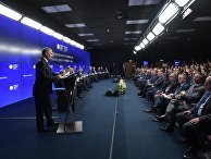 Президент РФ Владимир Путин на ПМЭФ Президент РФ Владимир Путин на ПМЭФ