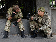 Митинг «Правого сектора» у здания администрации президента Украины Митинг «Правого сектора» у здания администрации президента Украины
