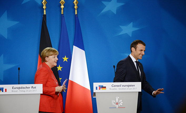 Канцлер ФРГ Ангела Меркель и президент Франции Эммануэль Макрон на саммите ЕС в Брюсселе
