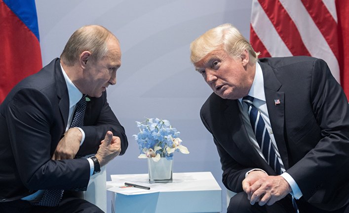 Президент РФ Владимир Путин и президент США Дональд Трамп на саммите G20