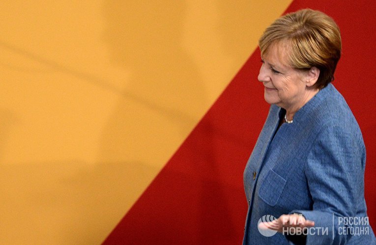 Канцлер Германии, лидер Христианско-демократического союза Ангела Меркель во время парламентских выборов в Берлине. 24 сентября 2017