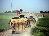Военные США занимают позиции возле деревни Дарбасия, Сирия