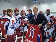 Владимир Путин в Государственном училище олимпийского резерва в Ярославле Владимир Путин в Государственном училище олимпийского резерва в Ярославле