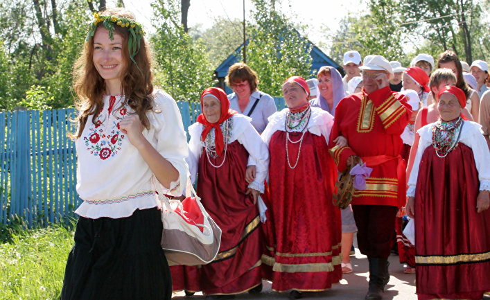 Русский фольклорный праздник «Каравон» открылся в селе Никольское