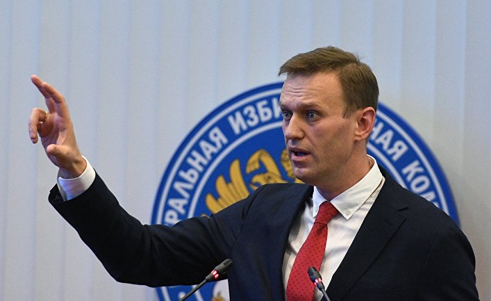 Алексей Навальный на заседании Центральной избирательной комиссии РФ