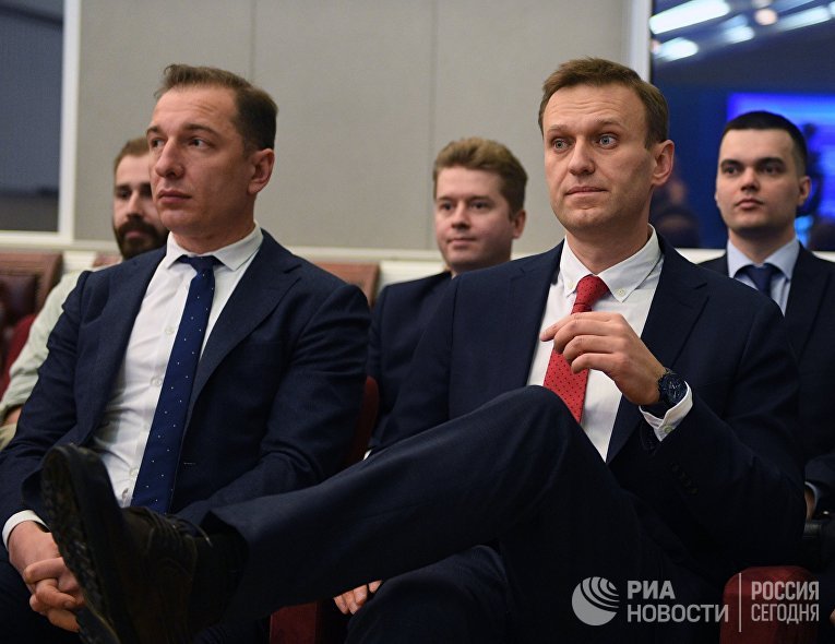 Алексей Навальный на заседании Центральной избирательной комиссии РФ