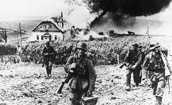 Немецкие солдаты под Харьковом, 1942