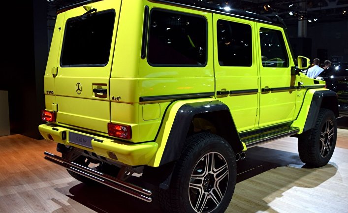 Автомобиль Mercedes-Benz G500 на Московском международном автомобильном салоне-2016