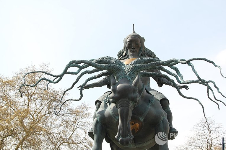 Cтатуя Чингисхана в Лондоне