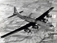 Американский бомбардировщик B-29 "Суперкрепость" Американский бомбардировщик B-29 "Суперкрепость"