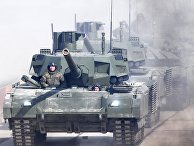 Танк Т-14 "Армата" во время репетиции Парада Победы на военном полигоне "Алабино" в Московской области
