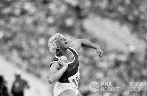 Олимпийская чемпионка Илона Слупянек-Шокнехт (ГДР)