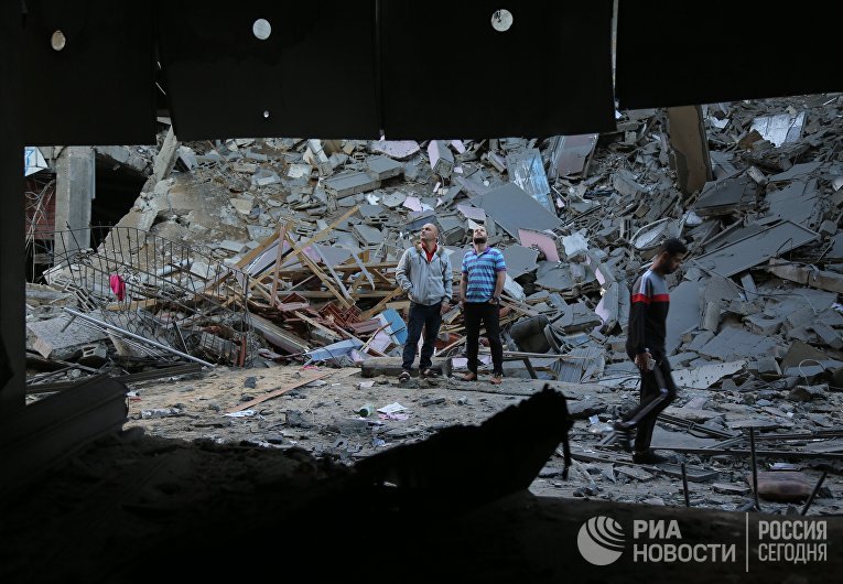Последствия ракетного удара Израиля по территории сектора Газа. 13 ноября 2018