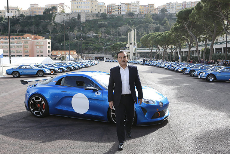 Председатель и генеральный директор Renault Карлос Гон