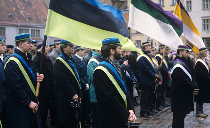 Студенческий митинг во время празднования дня независимости Эстонии