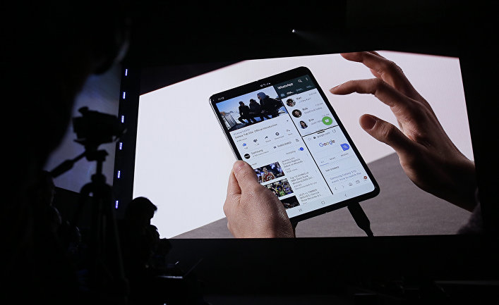 Смартфон Samsung Galaxy Fold