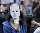 Протесты против политики Ленина Морено в Эквадоре, человек в маске Джулиана Ассанжа