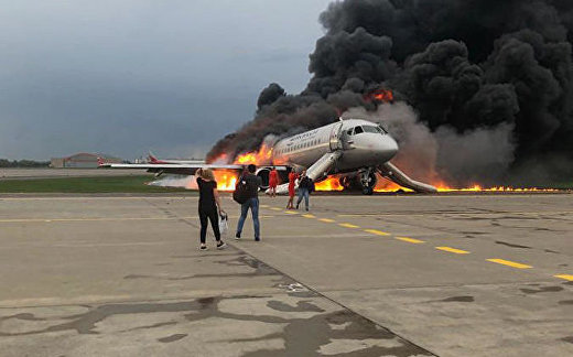 Пожар на борту самолета в Шереметьево