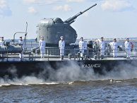 Репетиция парада в честь Дня ВМФ России Репетиция парада в честь Дня ВМФ России